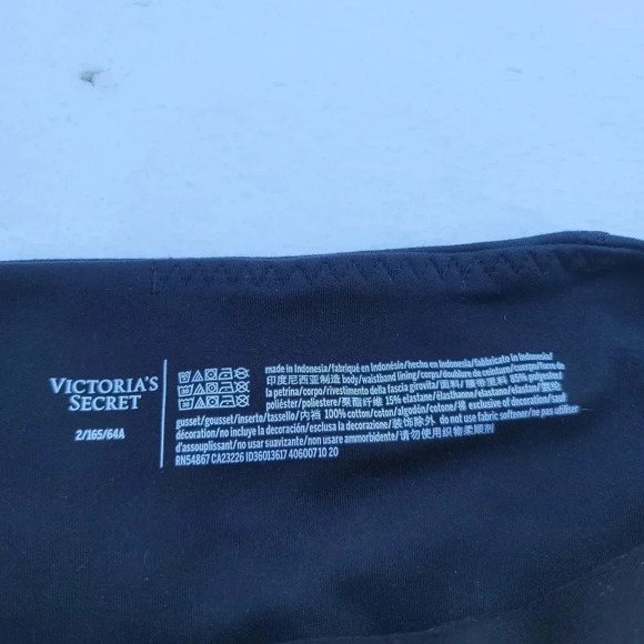 VICTORIA'S SECRET Black LEGGINGS YOGA PANTS Stretch Gold Logo sz 4 - Picture 2 of 8